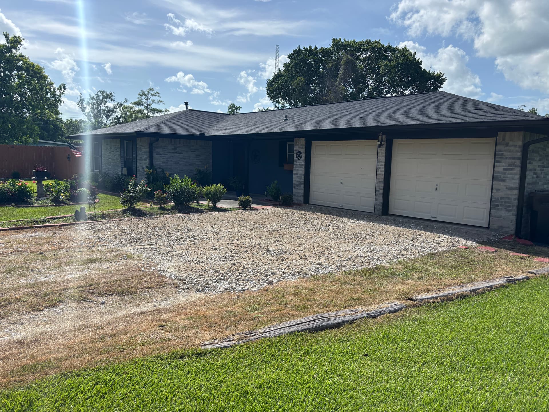 Gravel Driveway Touch-Up Done Right in Brazoria image