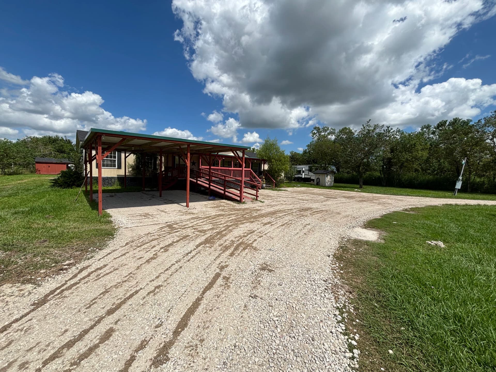 Gallery photos for Crushed Concrete Driveway Built to Last: Image #2